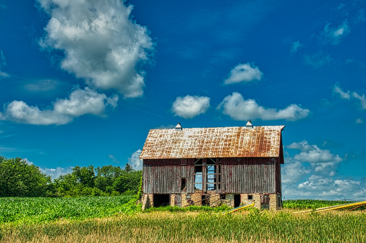 brown-wooden-shed-2821764